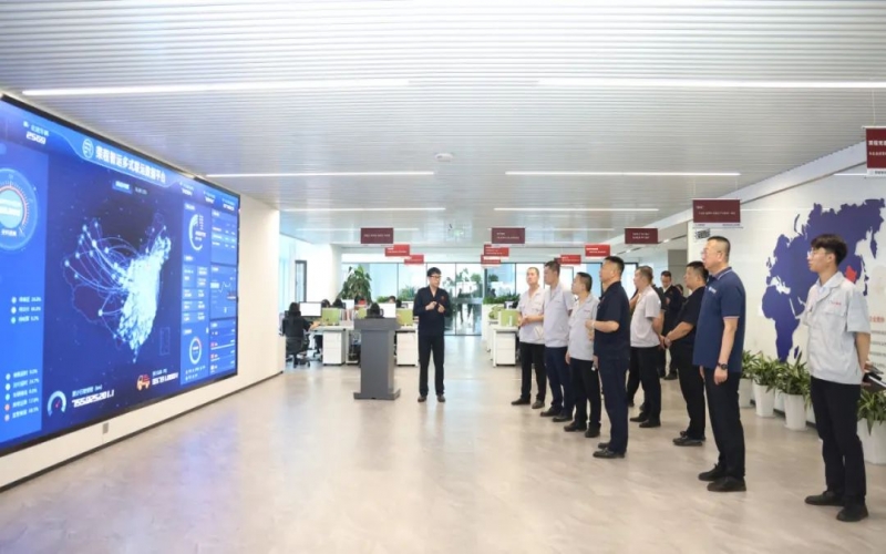 遷安市九江煤炭儲運(yùn)有限公司總經(jīng)理繆汝學(xué)一行到榮程集團(tuán)座談交流