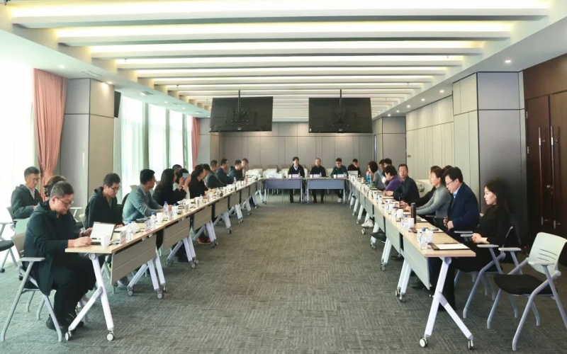 天津鋼協(xié)、冶金商會、青企協(xié)、青商會一行到訪榮程集團并召開首期“未來領(lǐng)航者青培會”