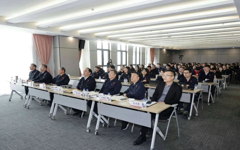 榮程集團(tuán)舉辦DeepSeek應(yīng)用專(zhuān)題講座